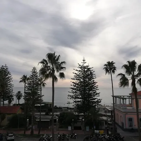 Affascinante Fronte Mare Apartment *